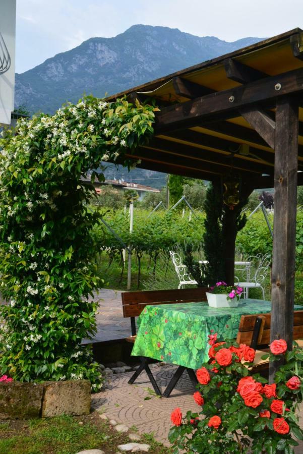 La Casa Nel Verde Арко Екстериор снимка